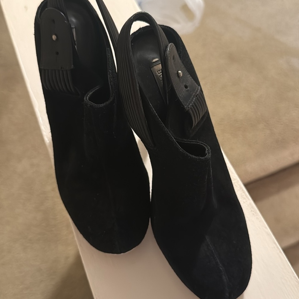 Leather BCBG mule heels - Picture 3 of 5